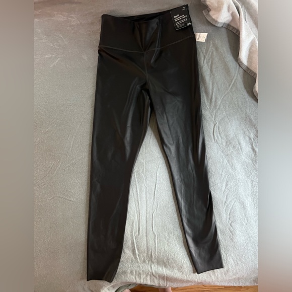 NWT GAP Fit Recycled Power Brushed Full-Length Leggings Faux-Leather finish_ Sm - Picture 6 of 6